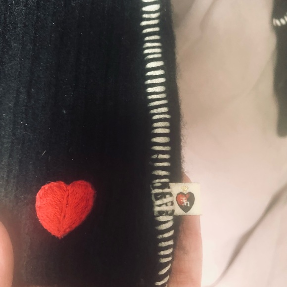 Size S twisted heart 100% cashmere sweater. - Picture 9 of 16